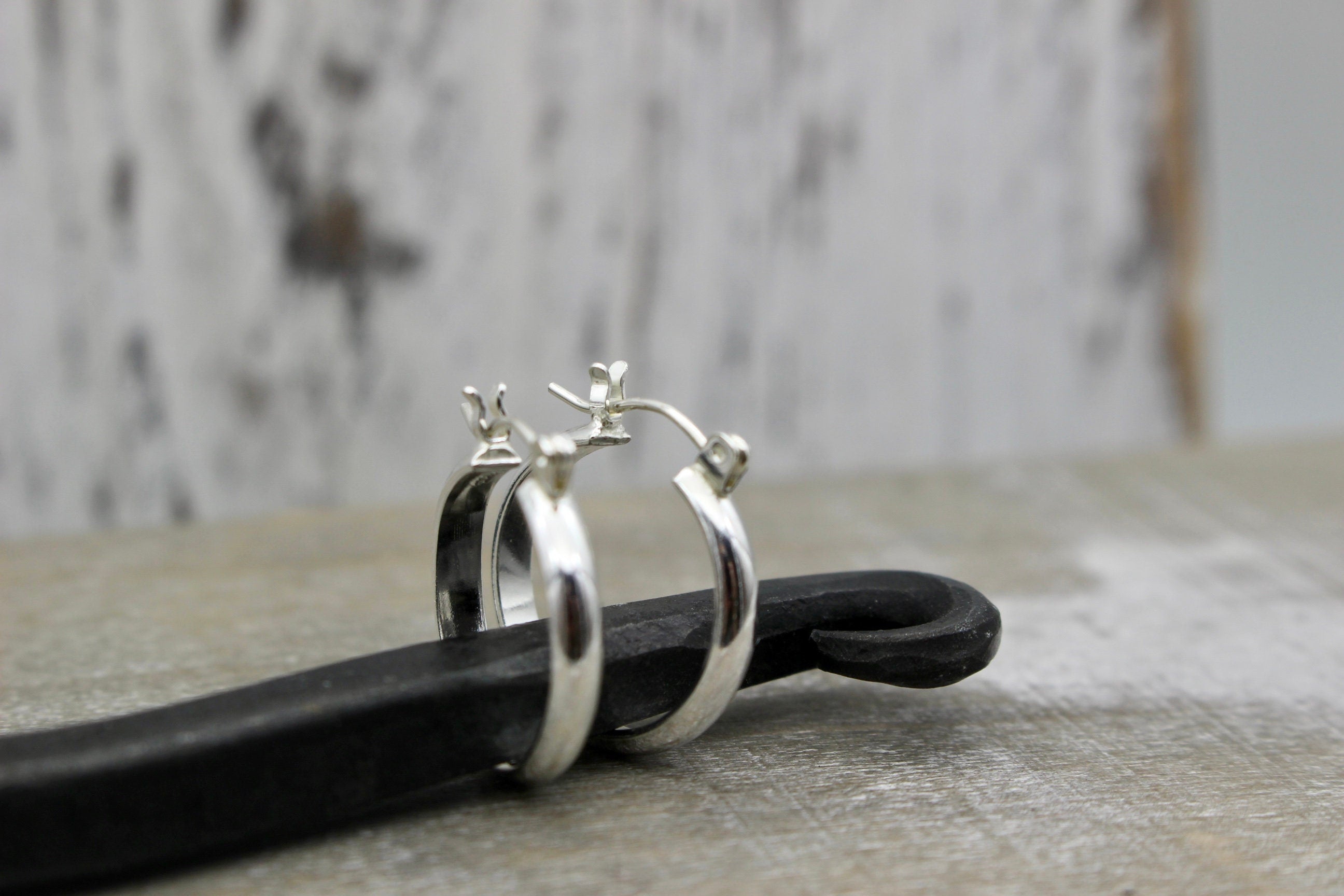 Sterling silver 3/4” polished hoop earrings