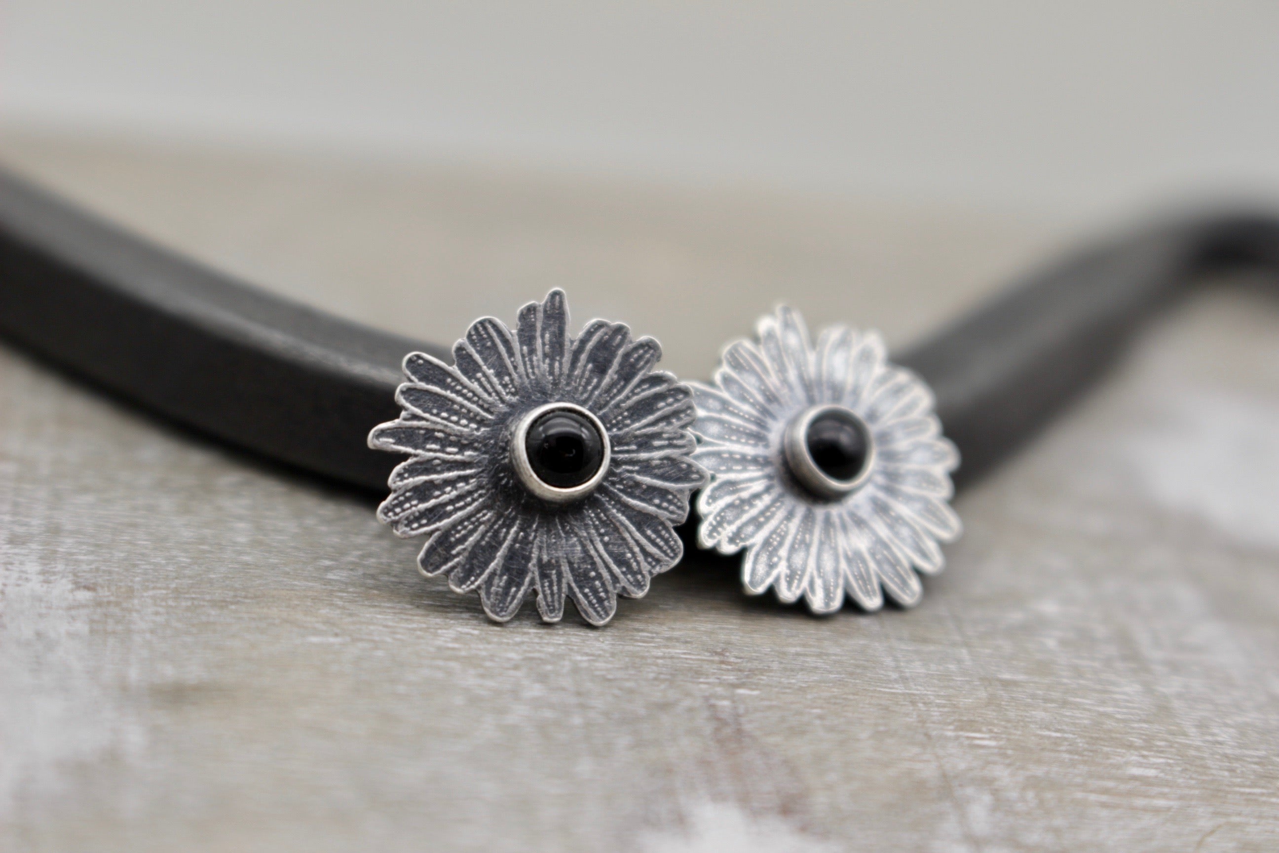 Sterling silver daisy stud earrings